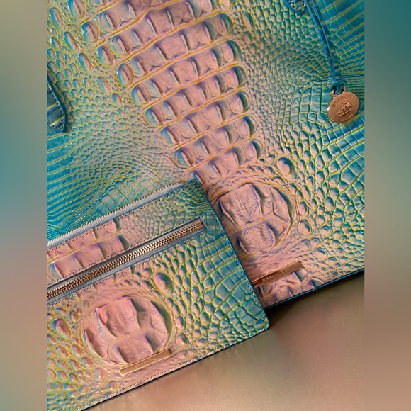 ๐ BRAHMIN | COTTON CANDY | BROOKE TOTE & POUCH - Picture 2 of 5